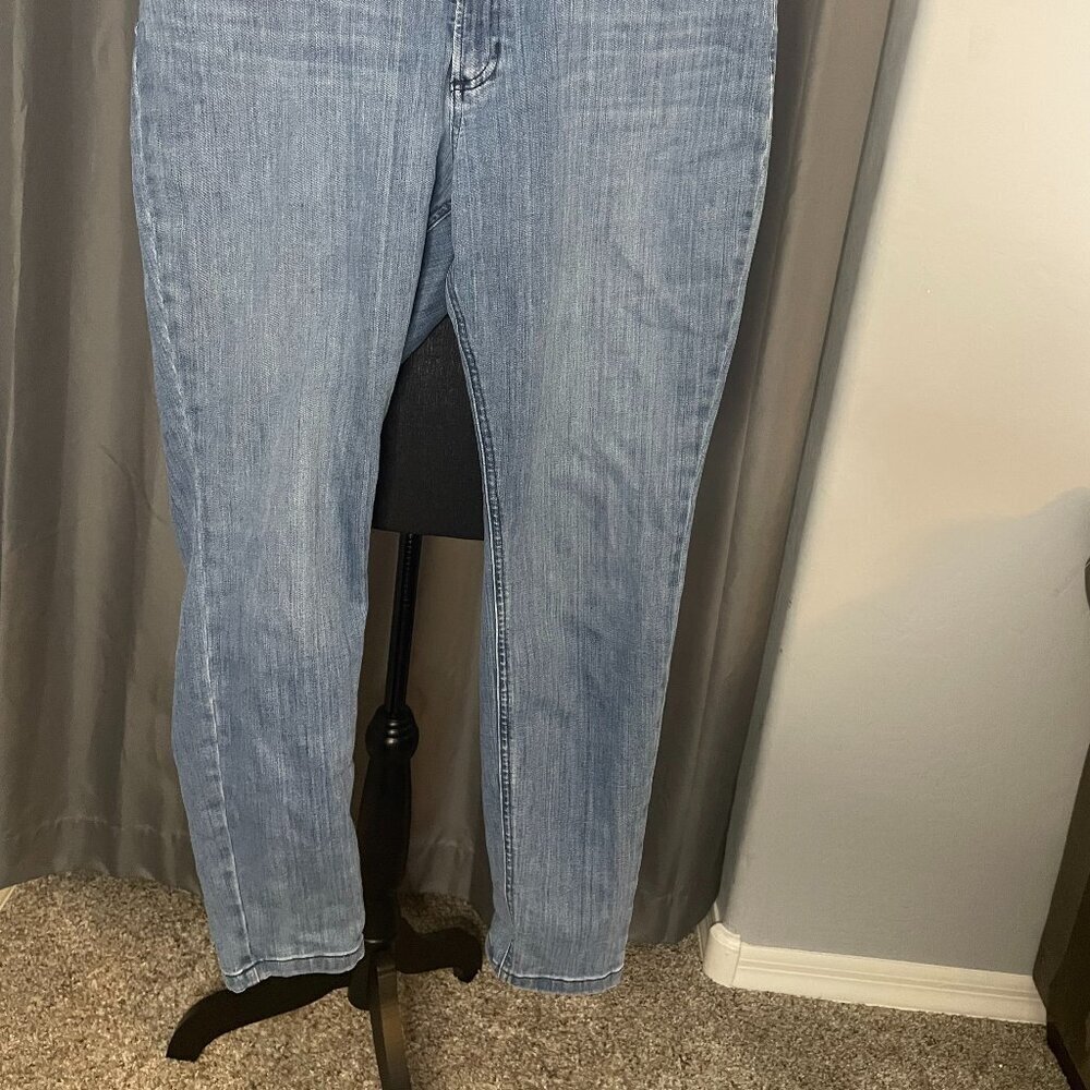 295. LL Bean Favorite Fit Womens Jeans, Size 16, EUC - Picture 2 of 7
